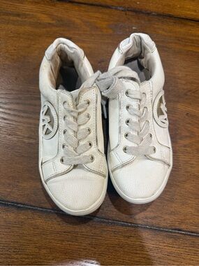 Michael Kors Kids Cream Lace-Up Sneakers